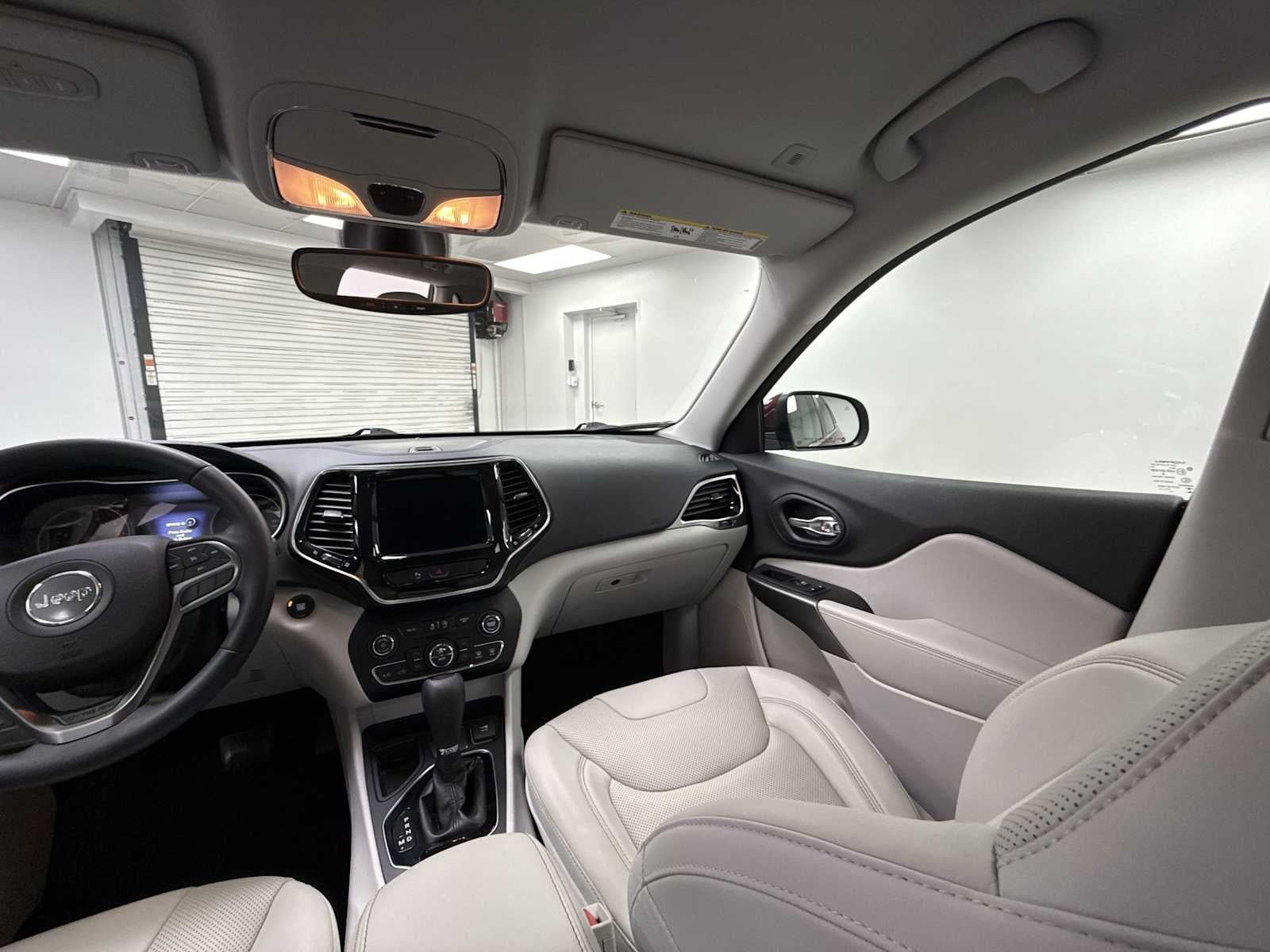 2019 Jeep Cherokee Limited FWD