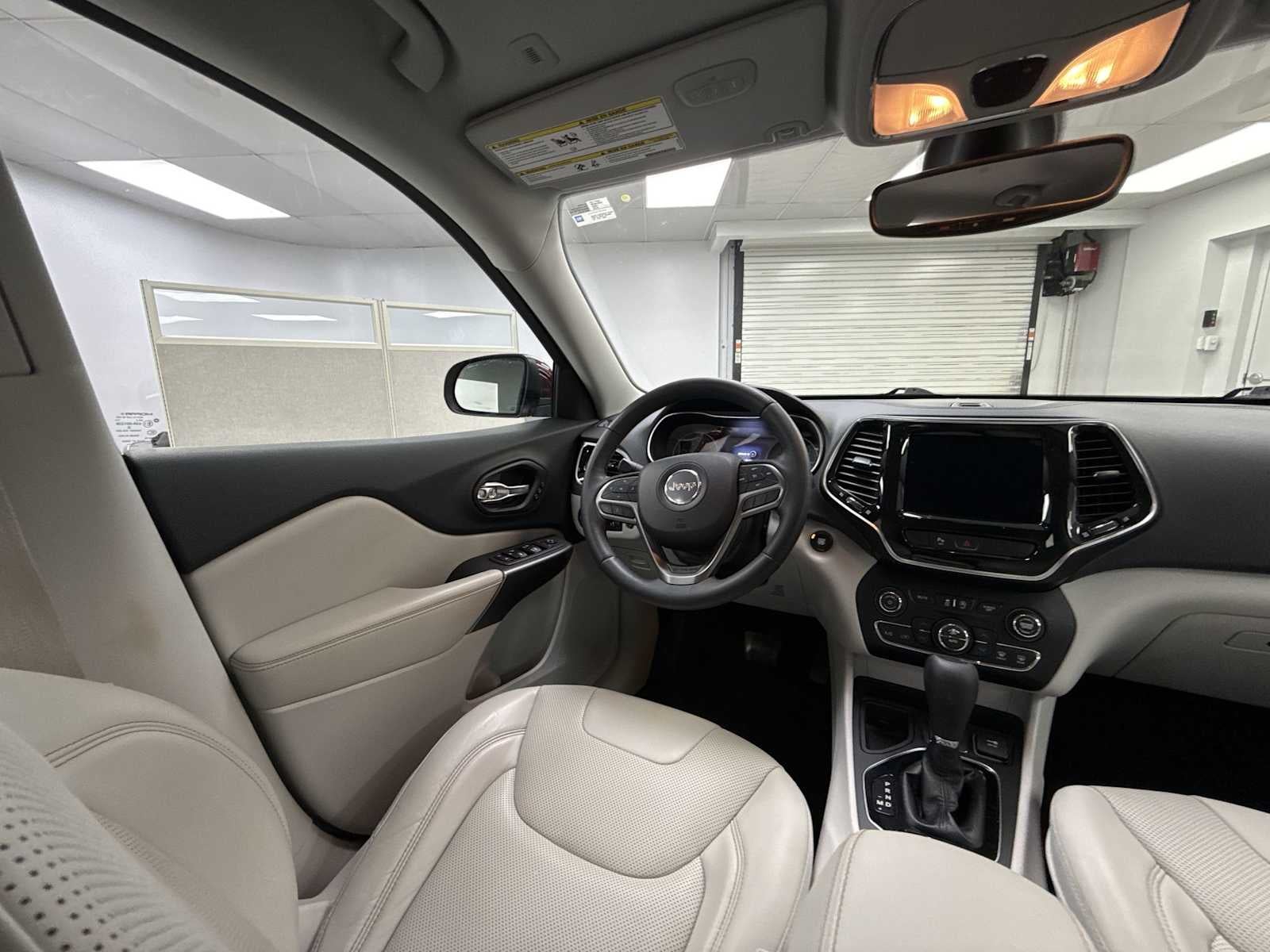 2019 Jeep Cherokee Limited FWD