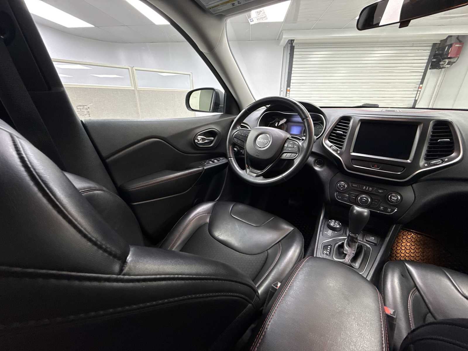 2020 Jeep Cherokee Trailhawk