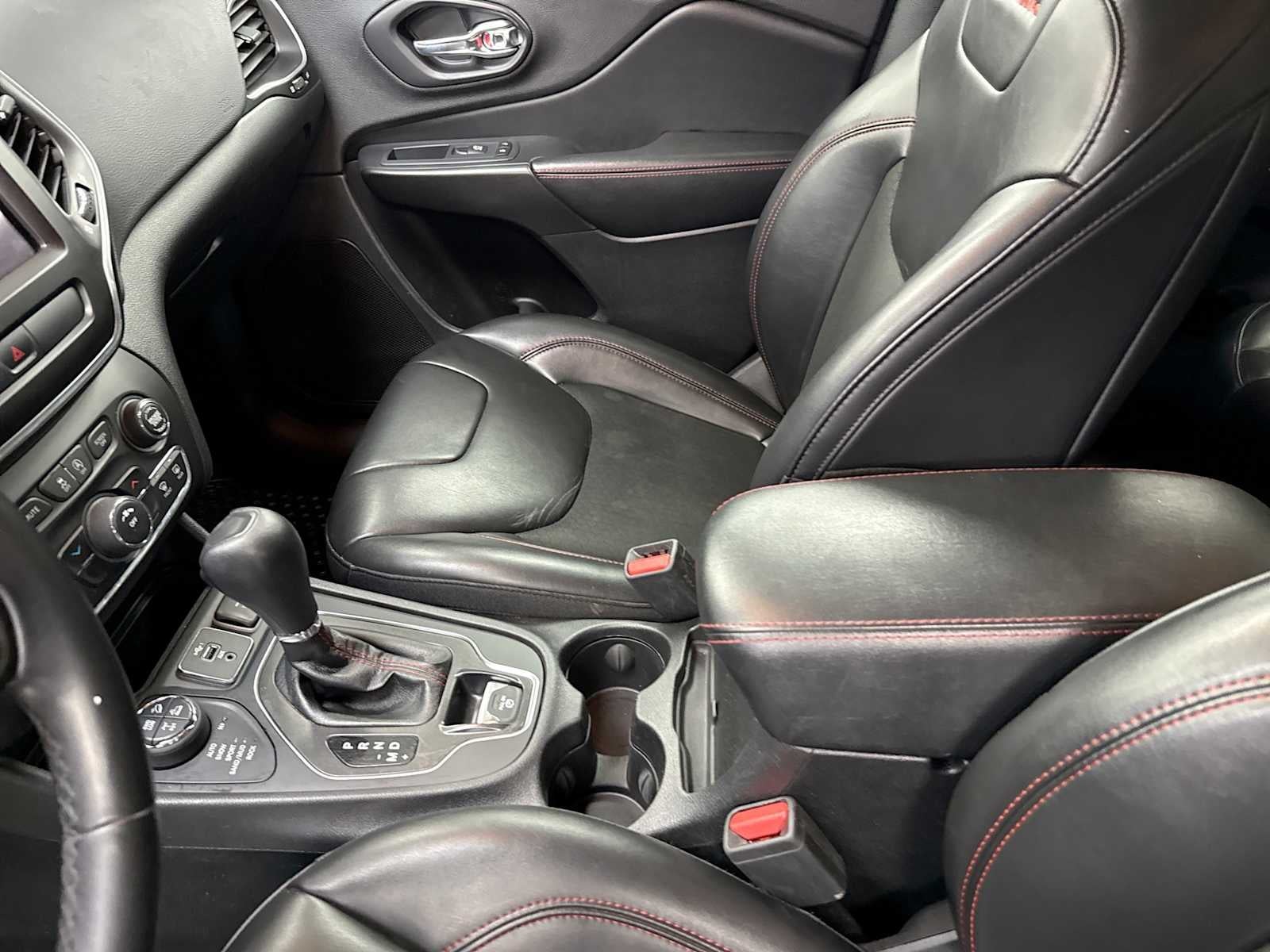 2020 Jeep Cherokee Trailhawk