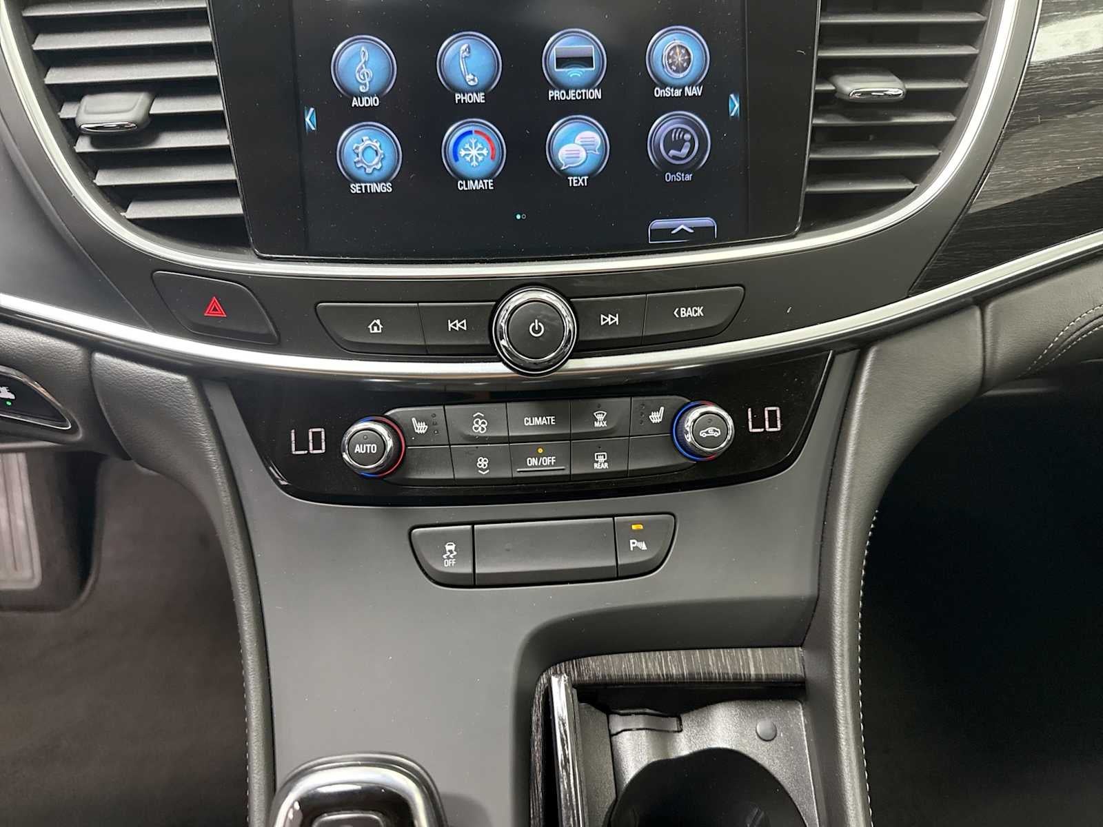 2017 Buick LaCrosse Essence