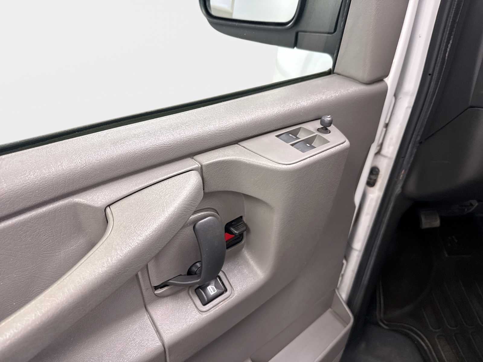 2015 Chevrolet Express Passenger 3500 LT