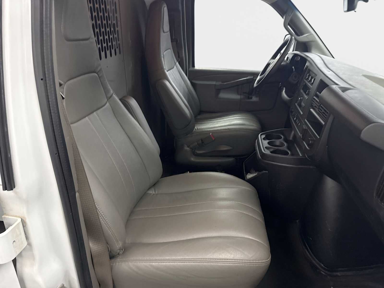 2018 GMC Savana Cargo 2500 Work Van