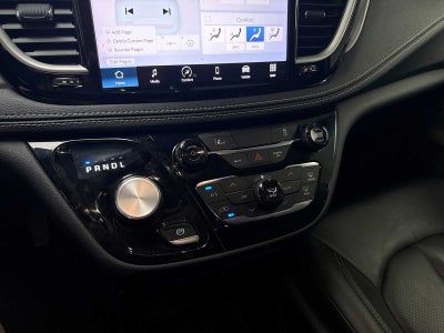 2022 Chrysler Pacifica Hybrid Touring L