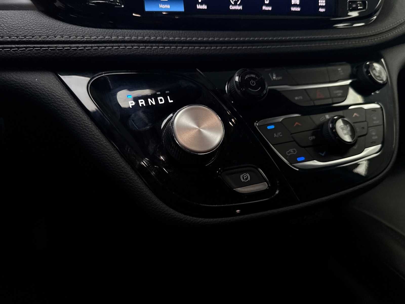 2022 Chrysler Pacifica Hybrid Touring L
