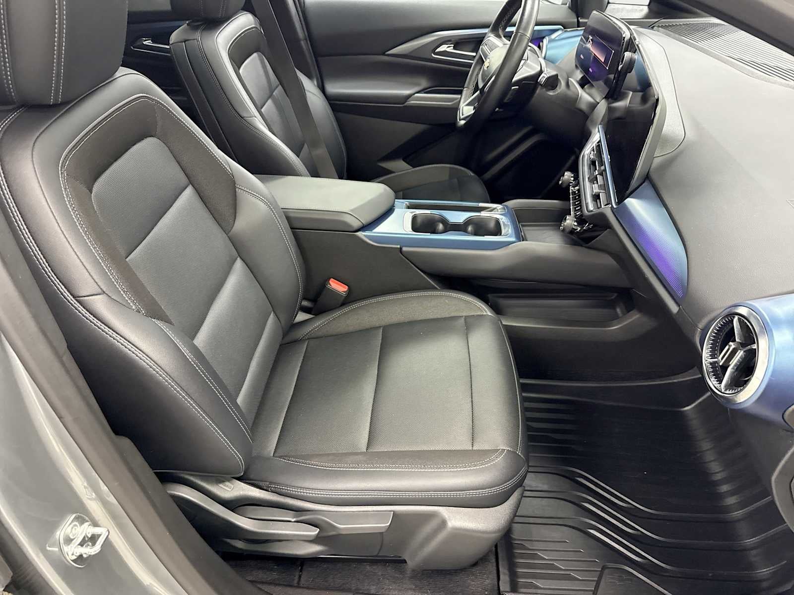 2024 Chevrolet Equinox EV 2LT